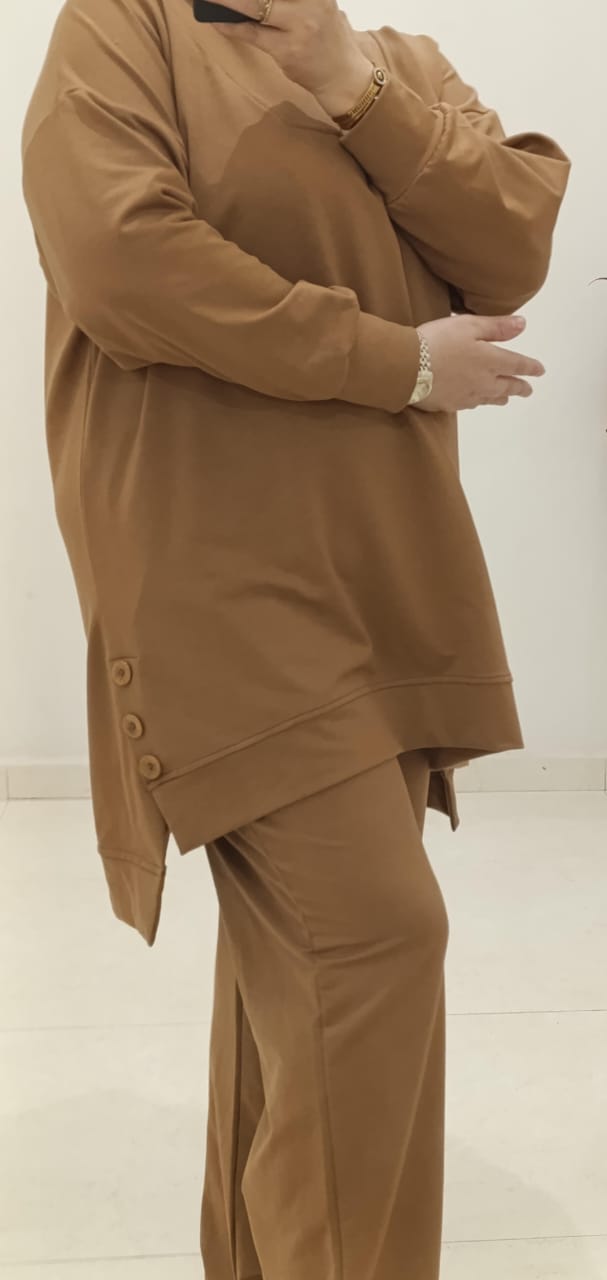 Tendance du moment :ensemble oversize chic.